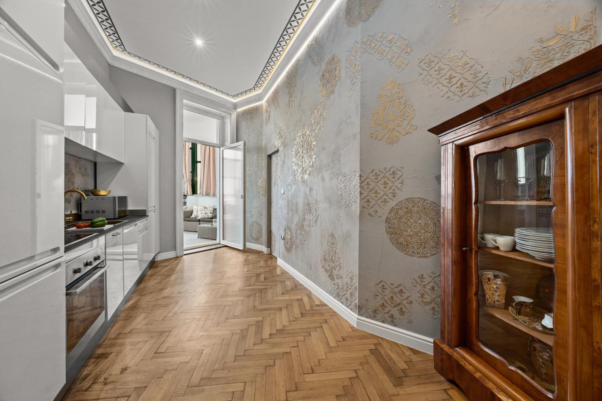 Villa Muenz Luxurious Residence بولا المظهر الخارجي الصورة