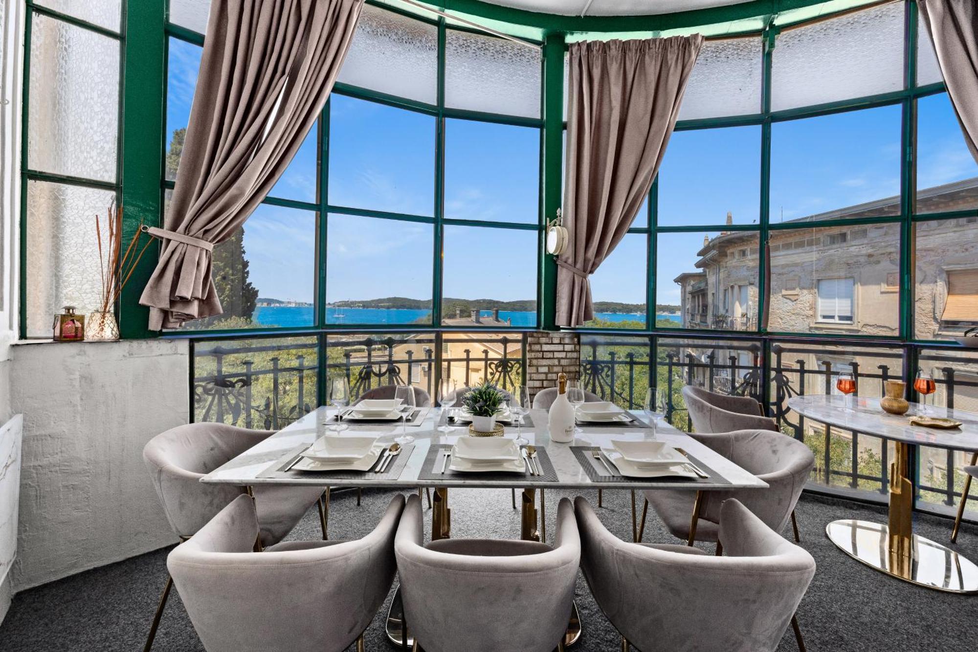Villa Muenz Luxurious Residence بولا المظهر الخارجي الصورة